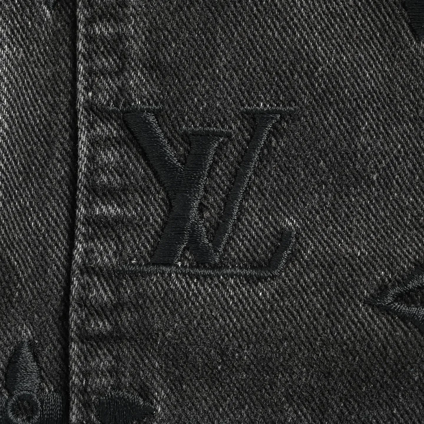 Louis Vuitton/Louis Vuitton presbyopic gradient embroidered denim jacket